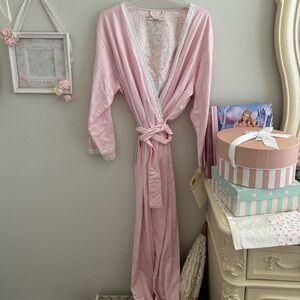 Eileen West sz M 100% Cotton Pink Pin Stripe Floral Robe Vintage Farmhouse NWT